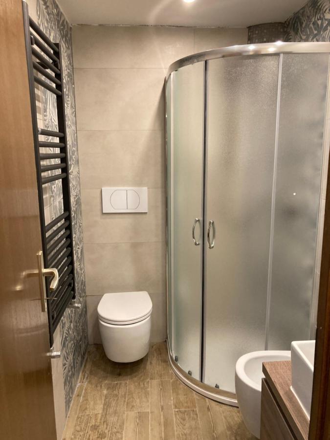 メッツァーナMarisole Apt Lago Rotondoアパートメント エクステリア 写真